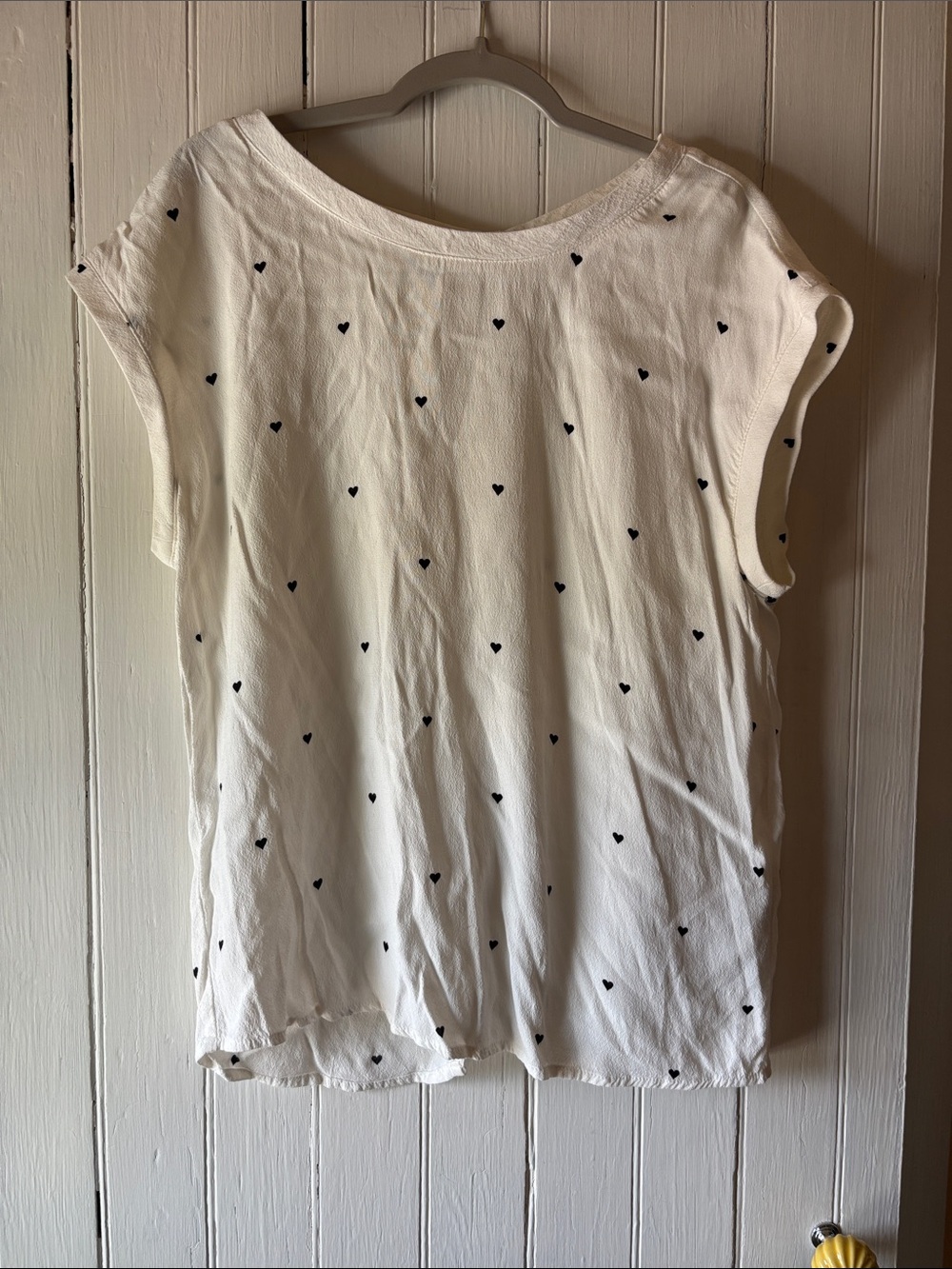 Abercrombie & Fitch White Short Sleeve Top with Black Heart Print